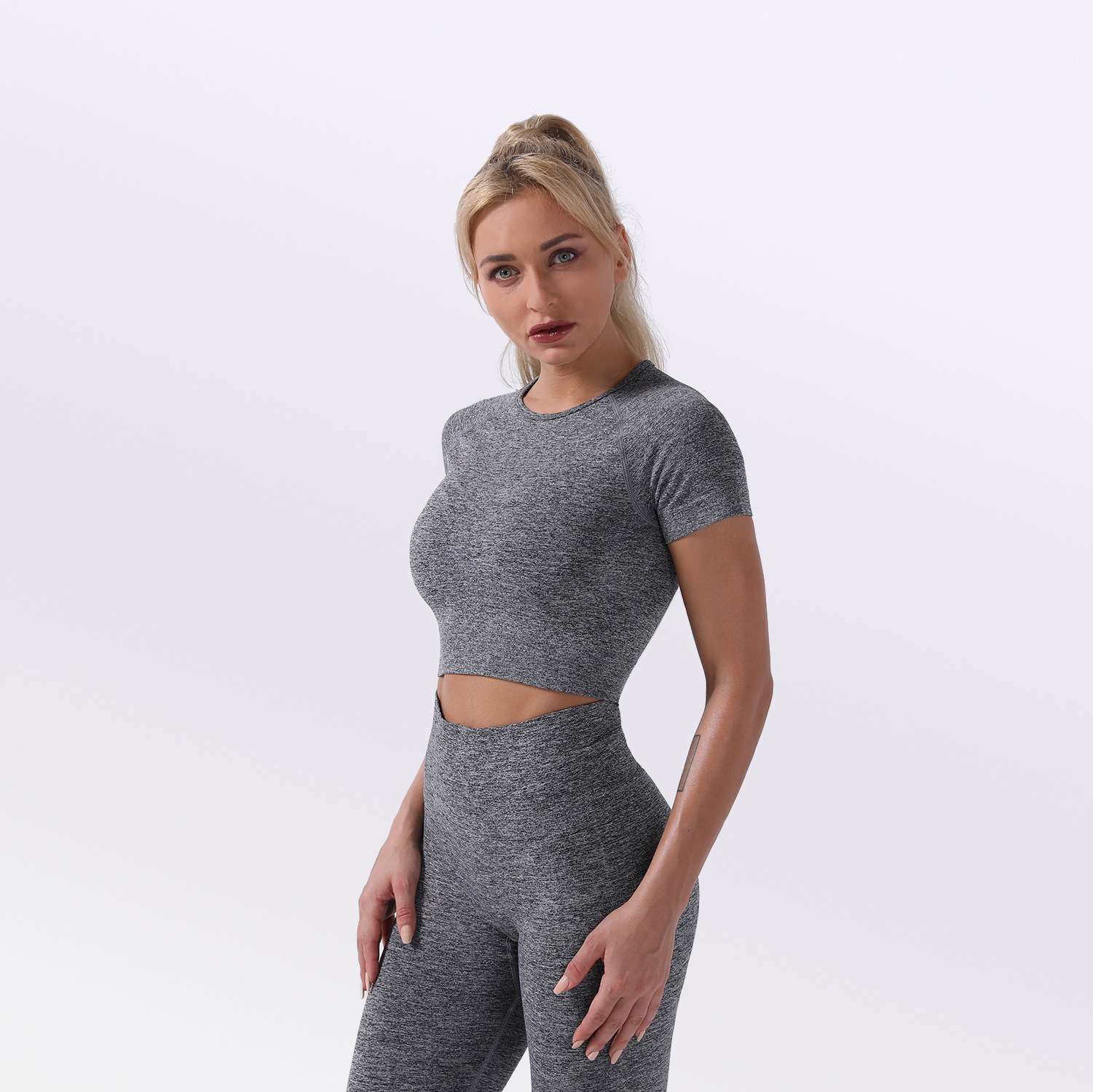 Yoga-Set Damen 2-teilig nahtlos - Crop-Top kurzarm + Leggings – Bild 4