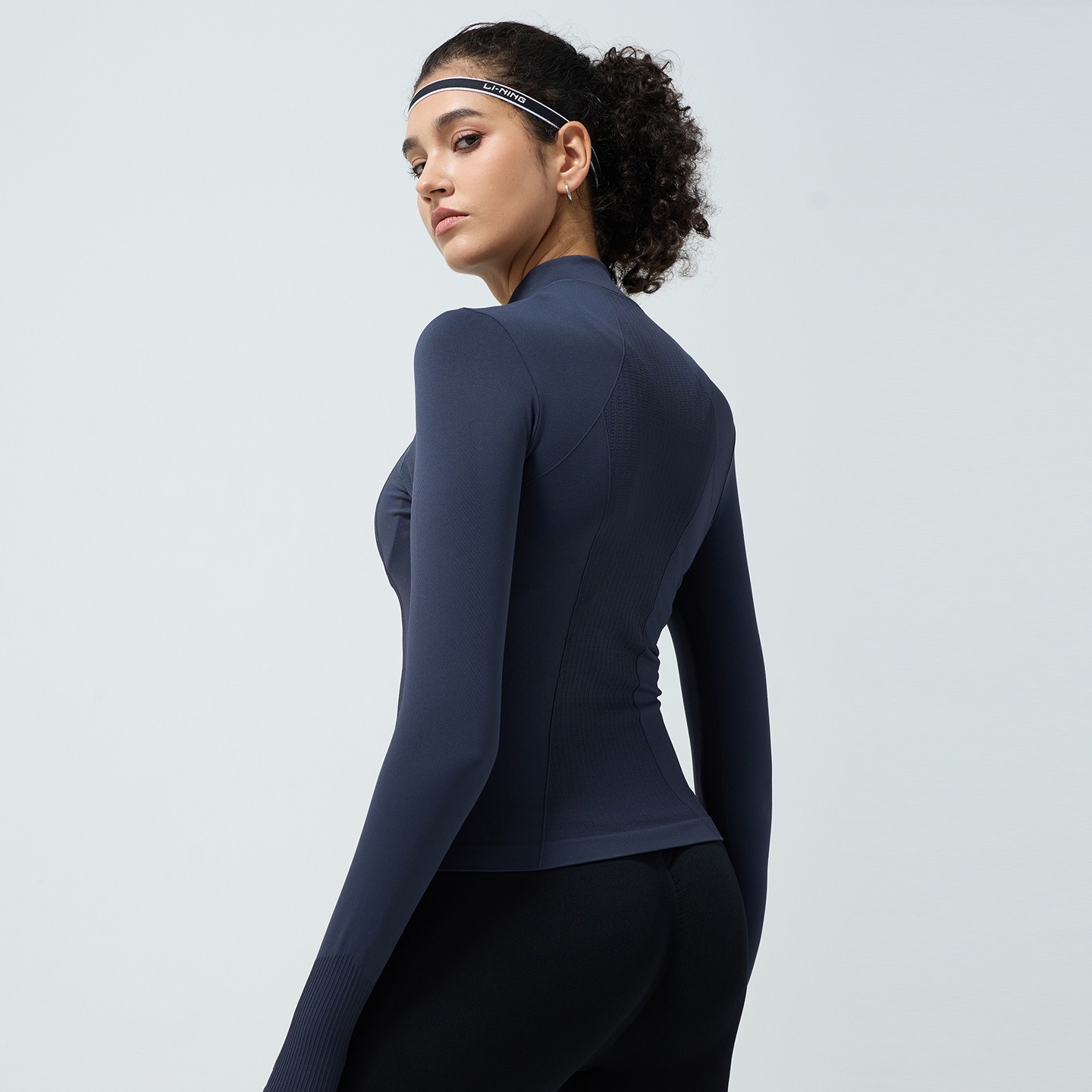 Yoga-Jacke Damen mit Daumenloch – Langarmjacke mit Reißverschluss – Bild 5