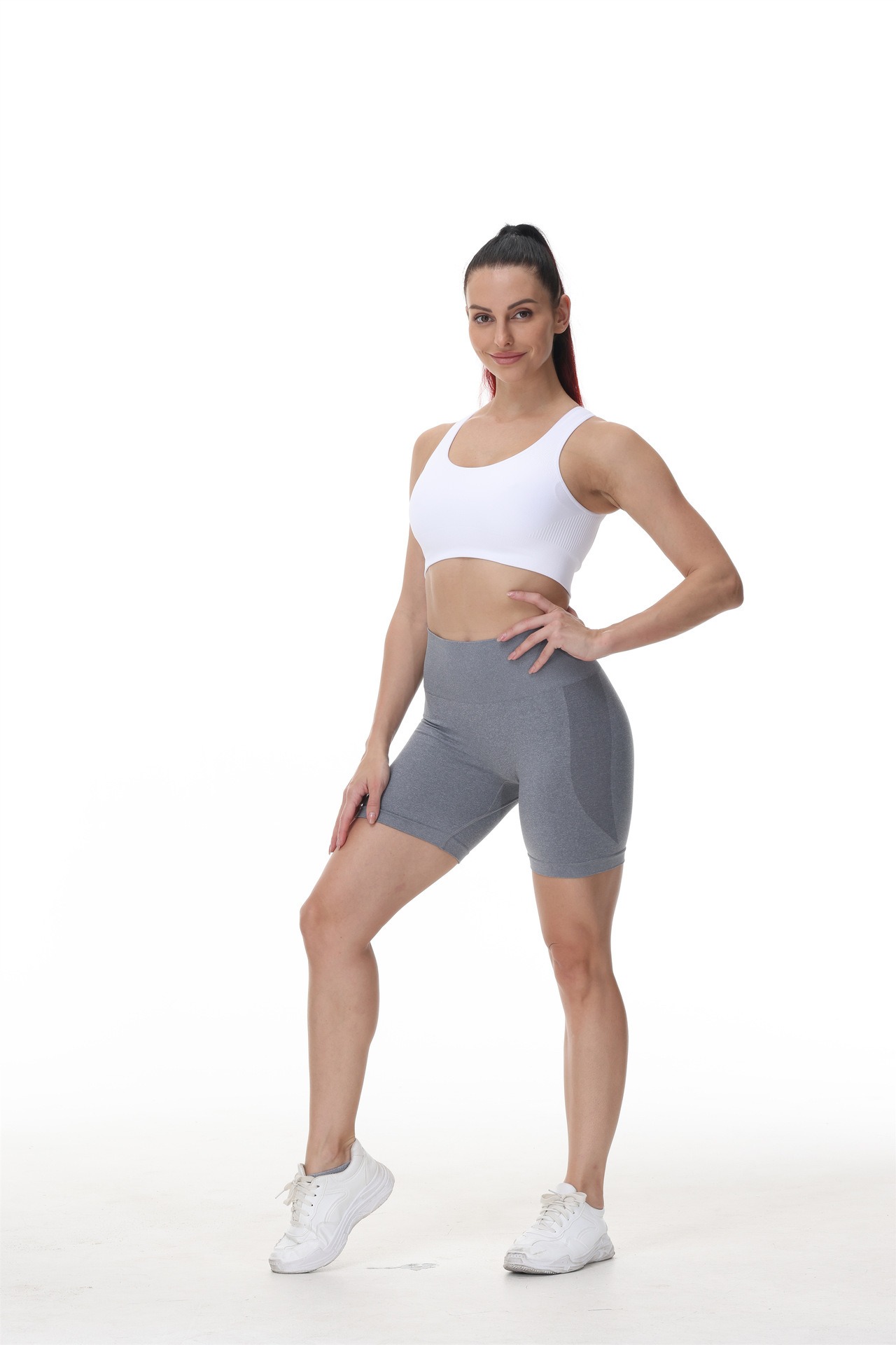 Yoga-Shorts Damen kurz – Sport-Shorts mit seitlichem Halbmond-Detail – Bild 3