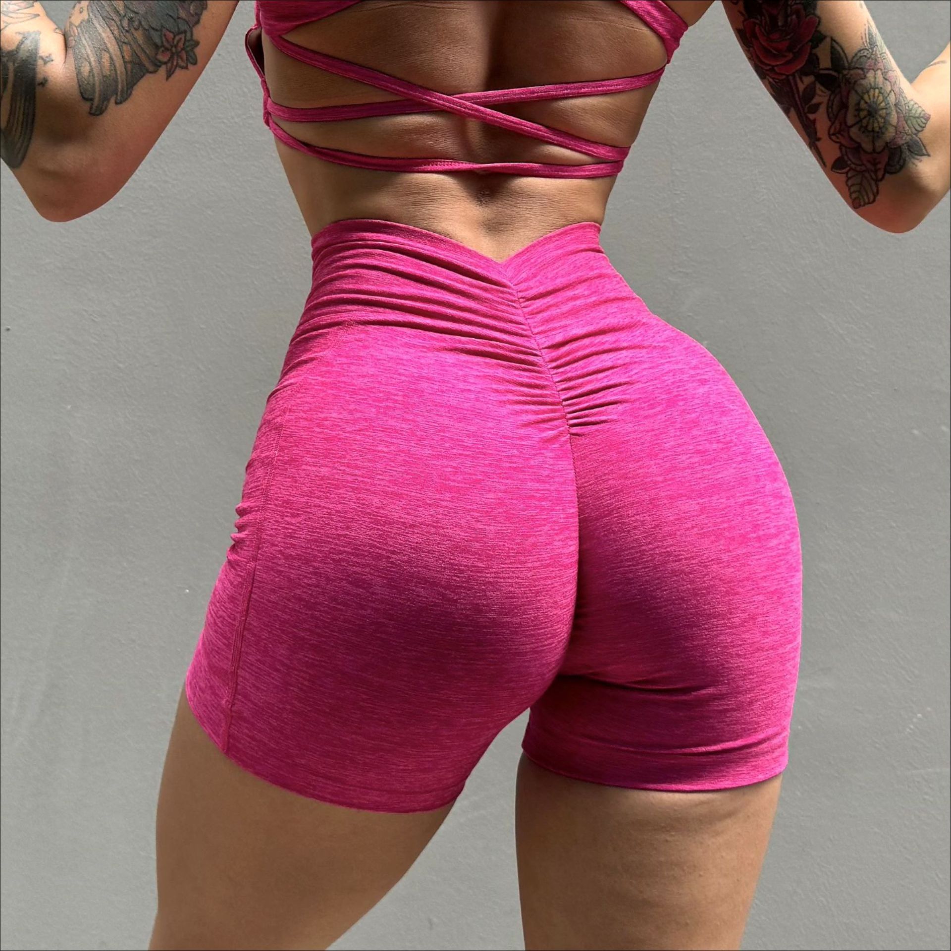 Sport-Shorts Damen Po-liftend - Shorts aus gebürstetem Stoff mit Scrunch-Detail – Bild 3