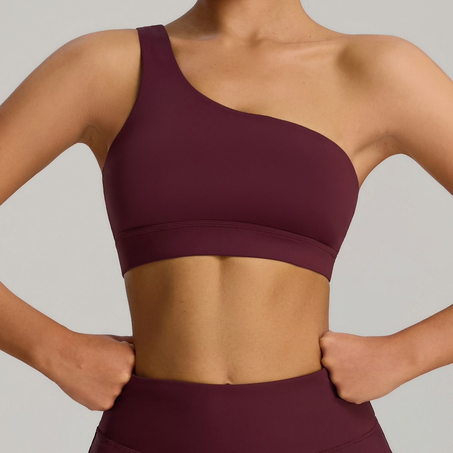 Sport-BH Damen One-Shoulder – Yoga-BH mit schrägem Träger, elastisch & atmungsaktiv – Bild 3
