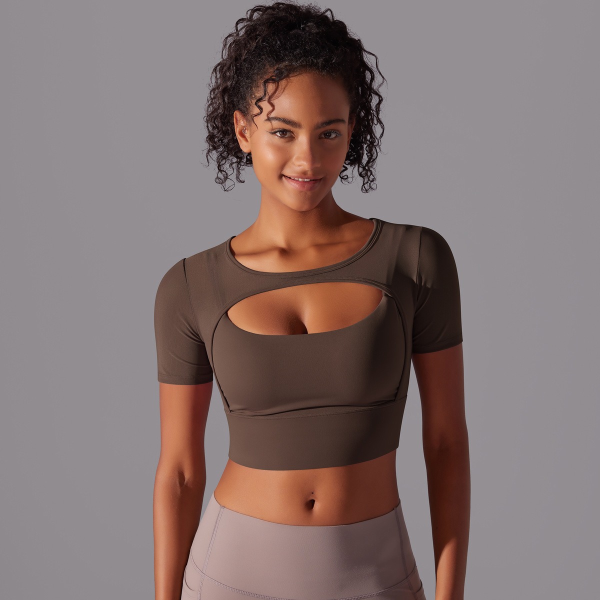 Yoga-Top für Damen – doppellagig mit Mesh – Bild 3