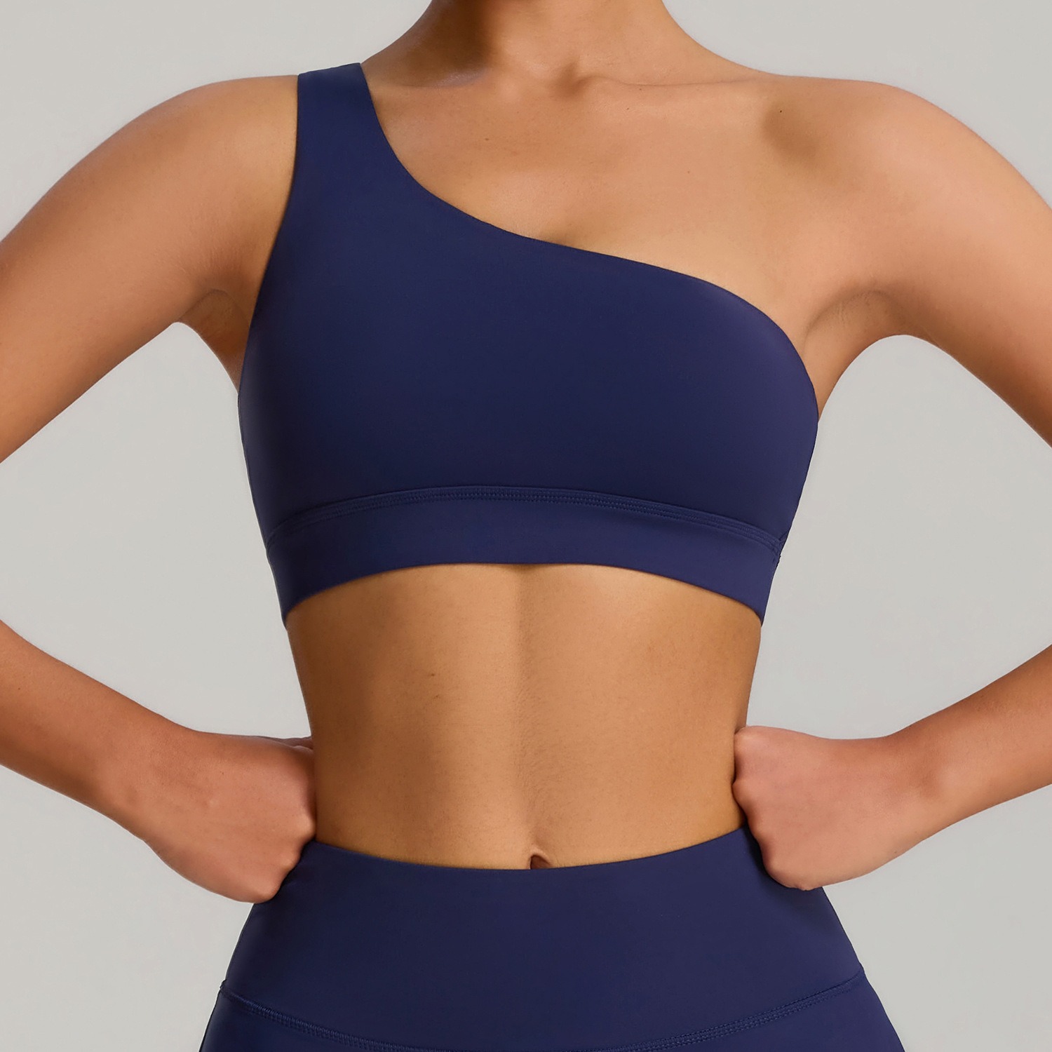 Sport-BH Damen One-Shoulder – Yoga-BH mit schrägem Träger, elastisch & atmungsaktiv – Bild 7