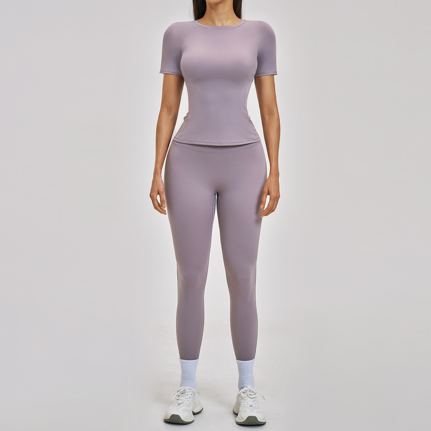 Pilates-Set für Damen – Kurzarm-Shirt & kurze Hose – Bild 6